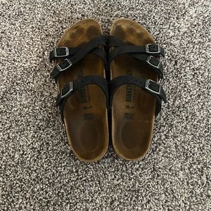 Women Black Birkenstocks